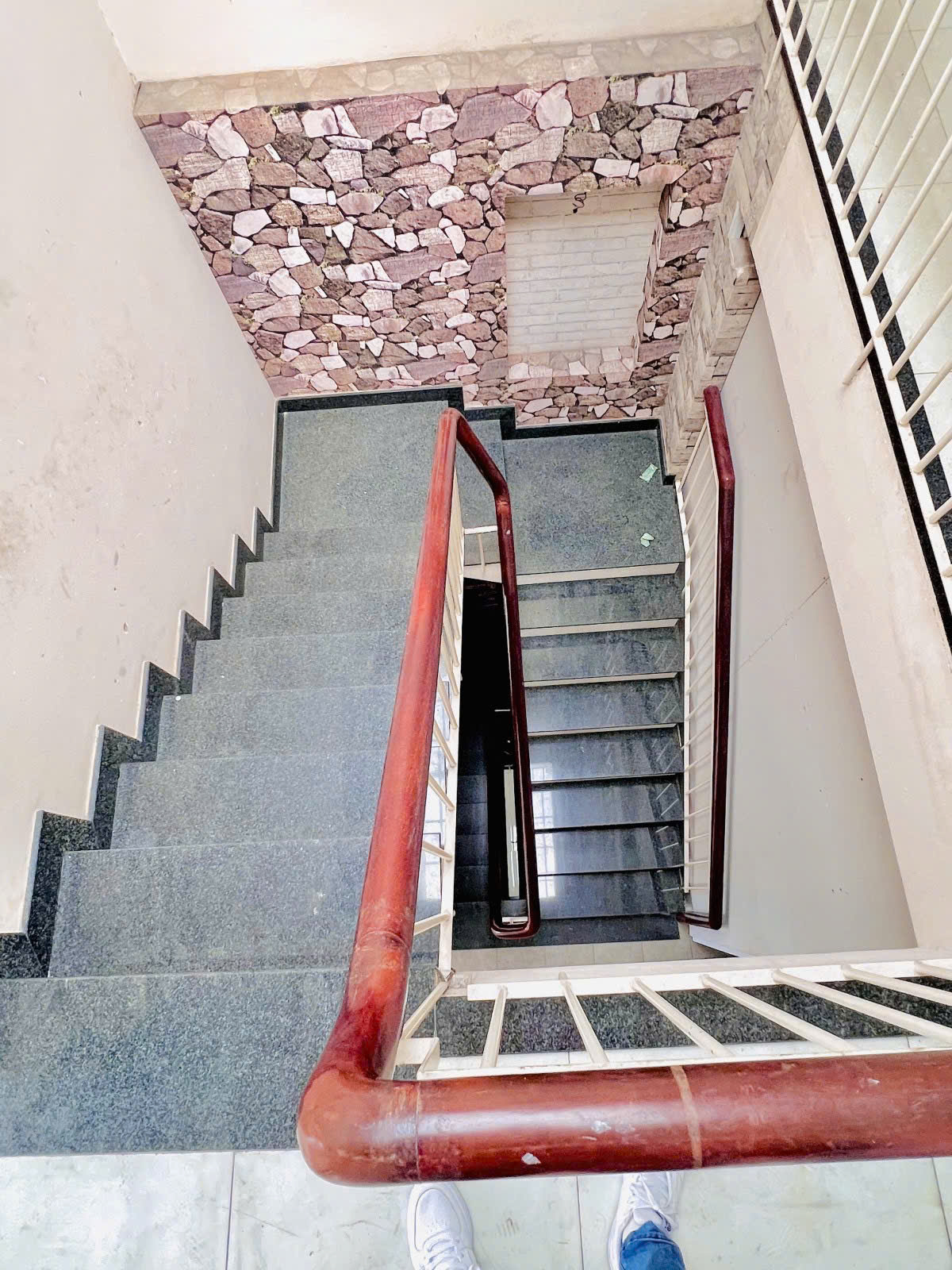 GẤP BÁN chỉ 6.55 tỷ TL! 70M², 4 Tầng/3PN, Ô TÔ ĐỖ CỬA, P8  Gò Vấp! - Ảnh 1